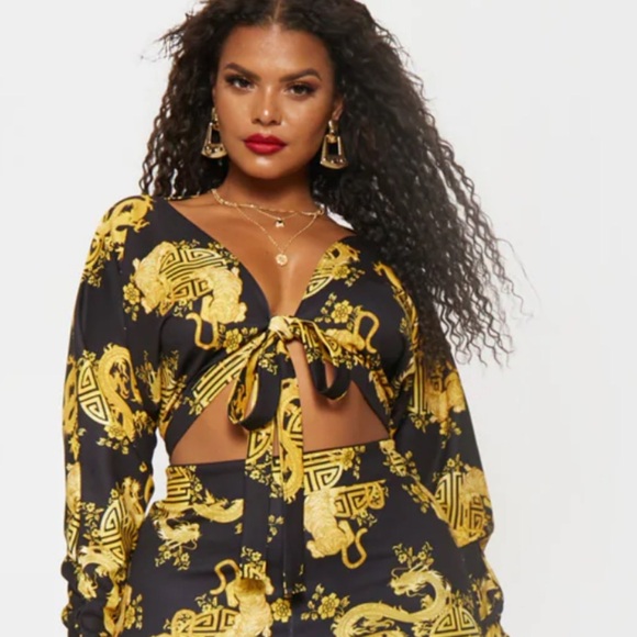 NWT PrettyLittleThing  - Plus Black Dragan Print Tie Front Jumpsuit - 1X - Picture 1 of 6